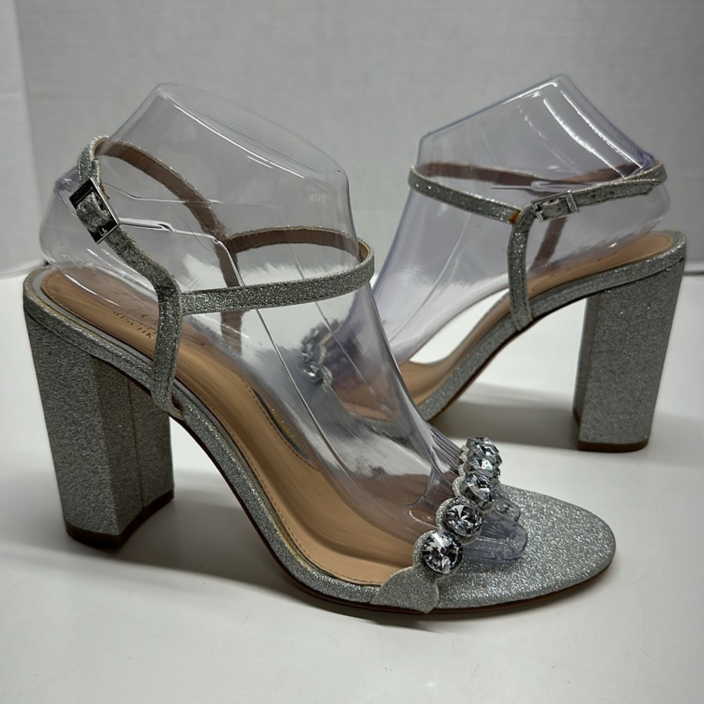 Badgley Mischka Jewel Leilani High Heels Shoes Open Toe Silver Glitter Size 9